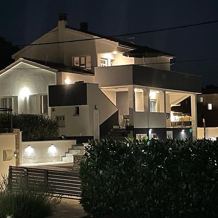 Apartman Niko Malinska Exterior foto