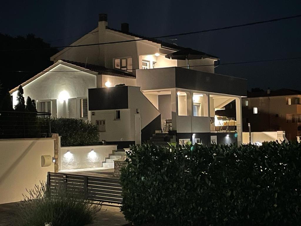 Apartman Niko Malinska Exterior foto