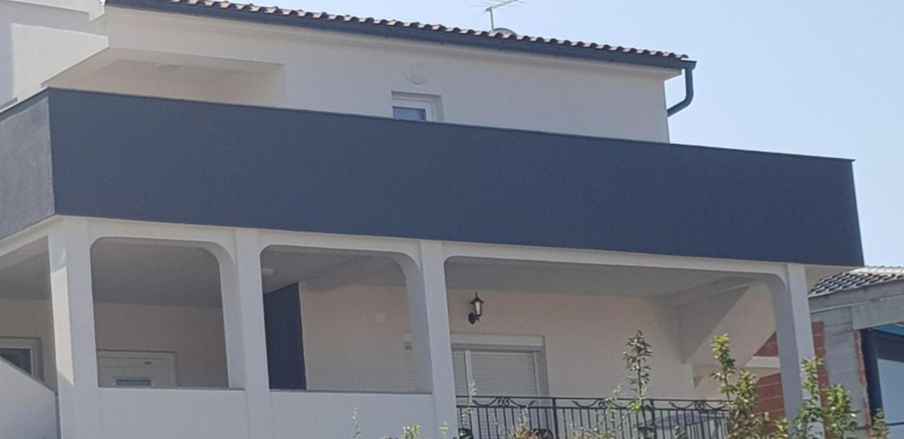 Apartman Niko Malinska Exterior foto